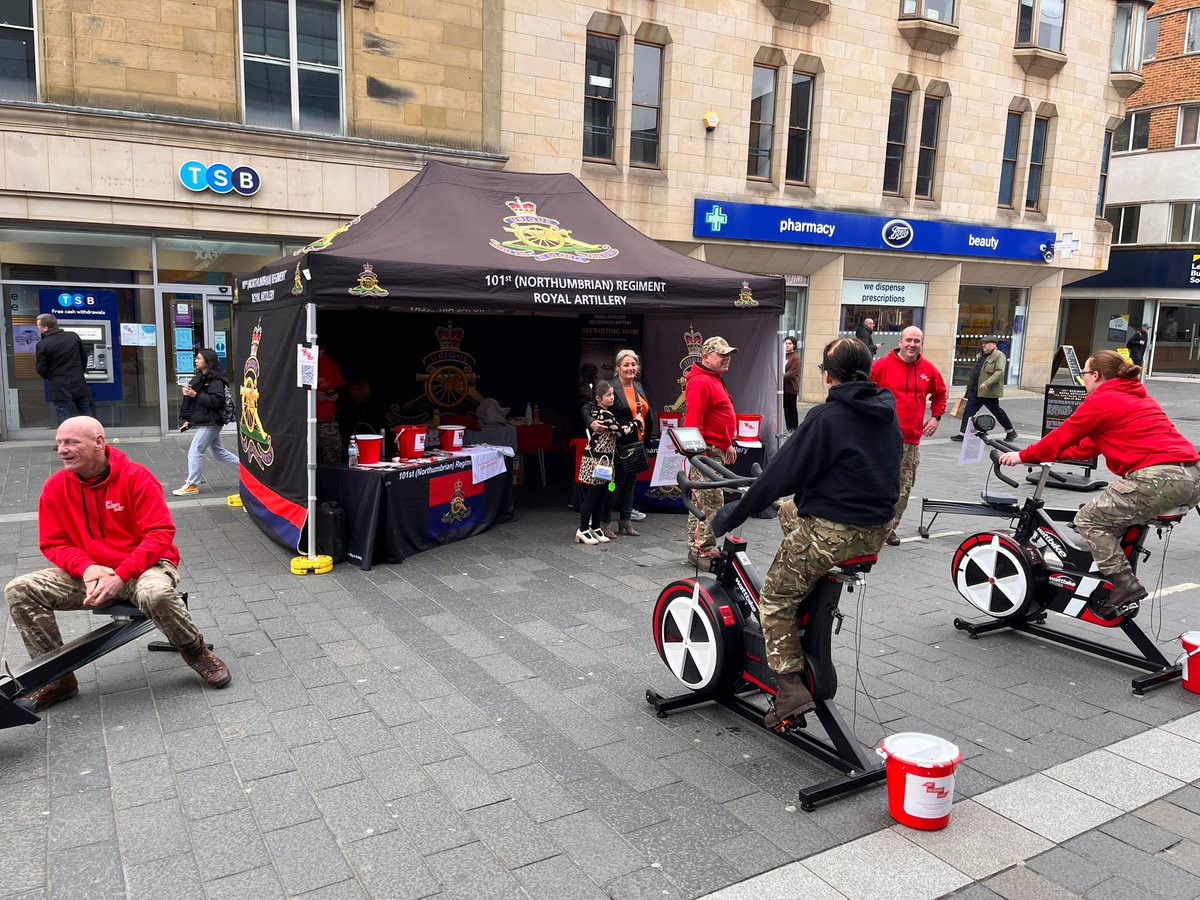 Our team out in the city today raising money for the RAA and ABF - great work 👏 203 Battery #rocketgunners #findandstrike