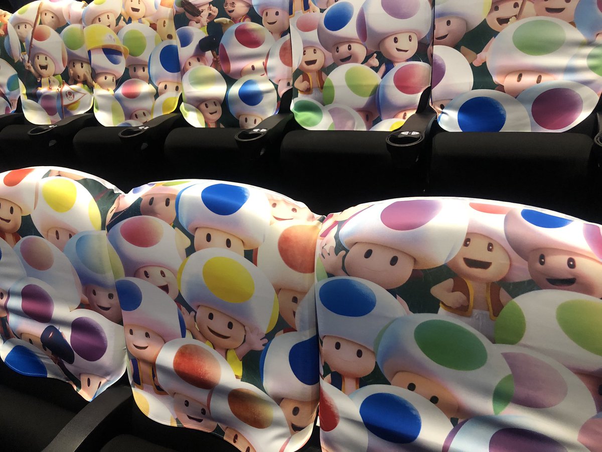 crmlpdng's tweet image. 鑑賞2回目🍄
 #ザ・スーパーマリオブラザーズ・ムービー #スーパーマリオシアター(字幕)
#TOHOシネマズ六本木ヒルズ で配管工兄弟🔧に会ってきたよ〜(ﾟ∀ﾟ)✨シートはキノピオだらけだし、キノピオうちわも貰えたし、とっても楽しめました〜💓
#SuperMarioMovie
#映画スーパーマリオ #映画マリオみた