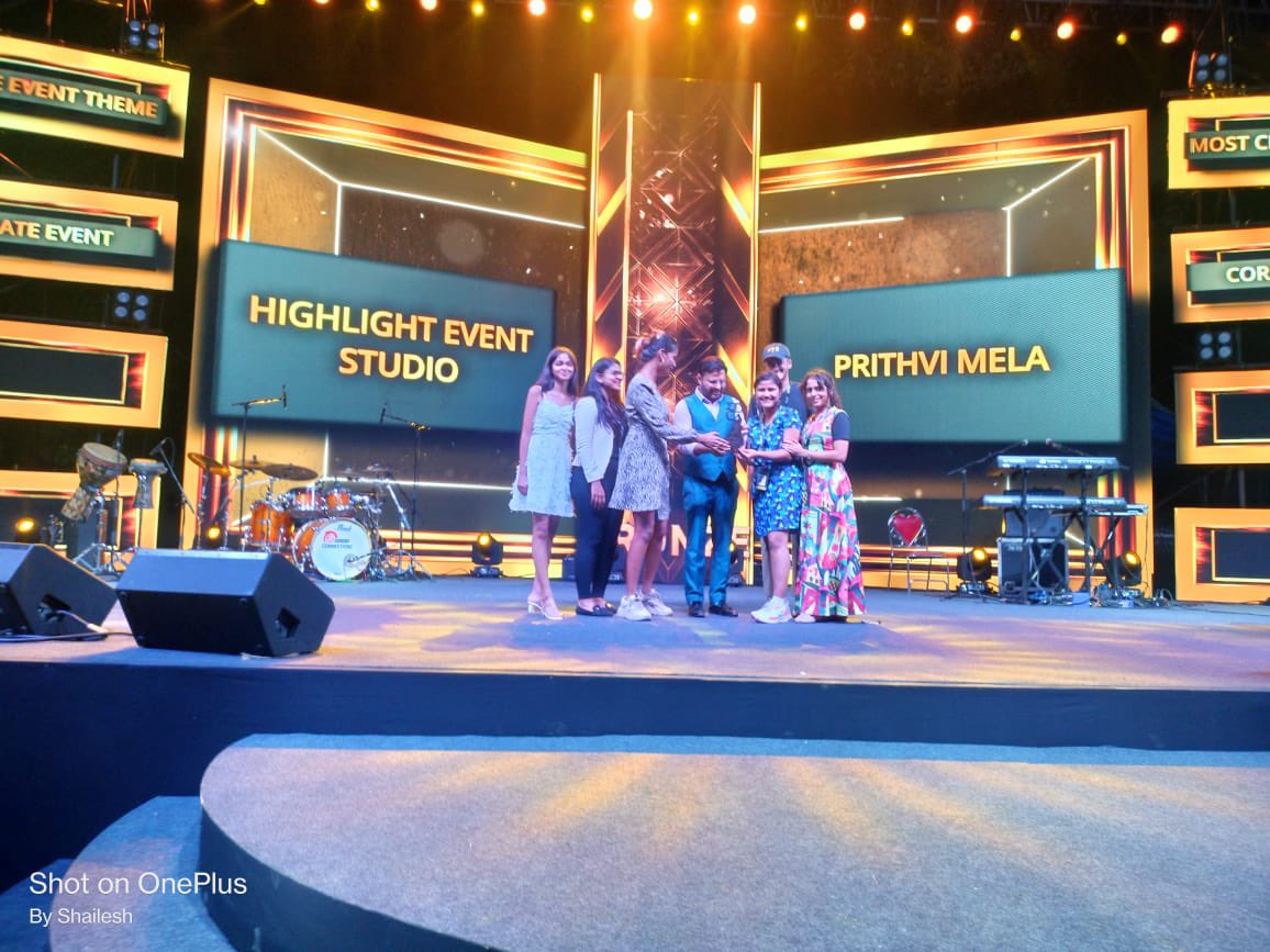 asimran's tweet image. Team Event Studio does it again! Gold for best use of tech in an event, Bronze for the most creative event! Even more proud to see the young ones hitting the stage to collect the metals! #eventdesign #experientialtech #experiencemanagement #awardnight @LiveEventStudio