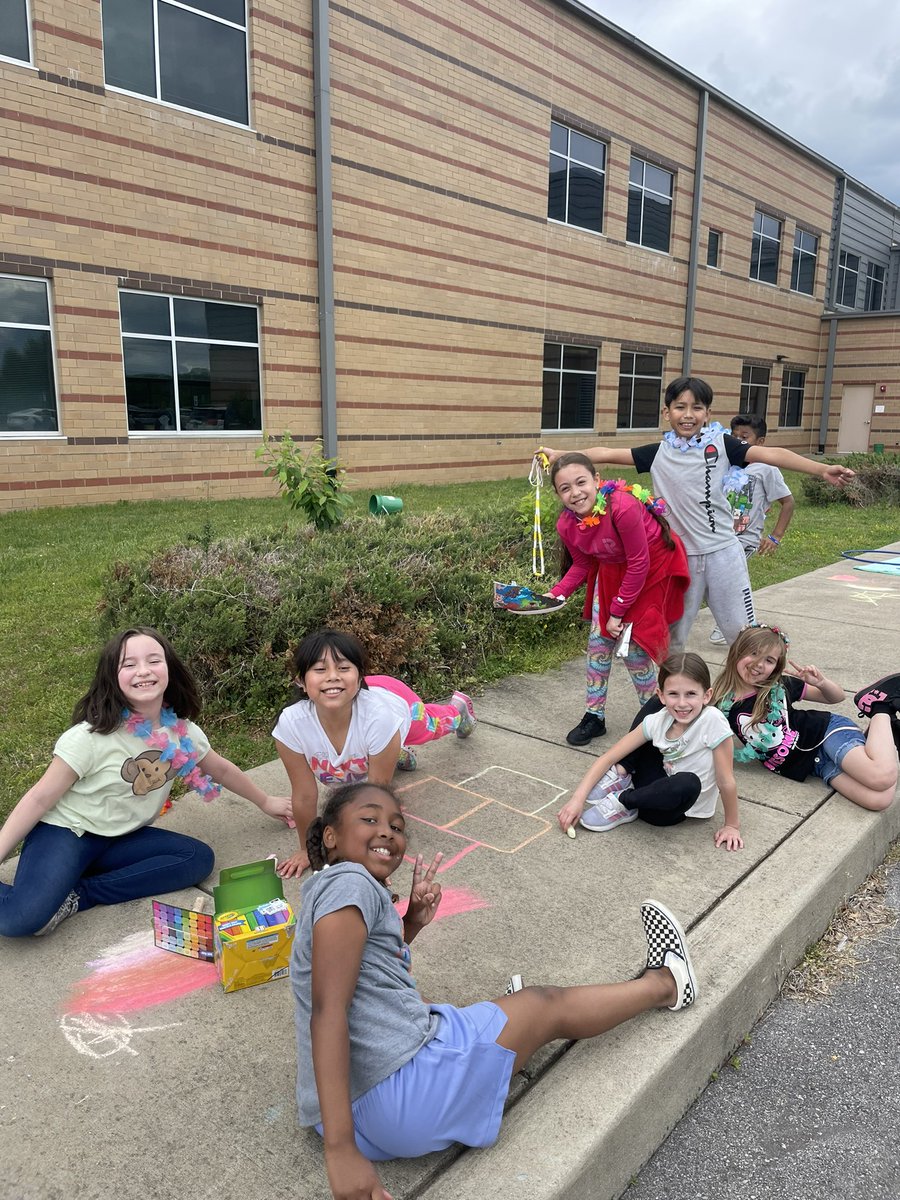 Mrs. Elam tweet media