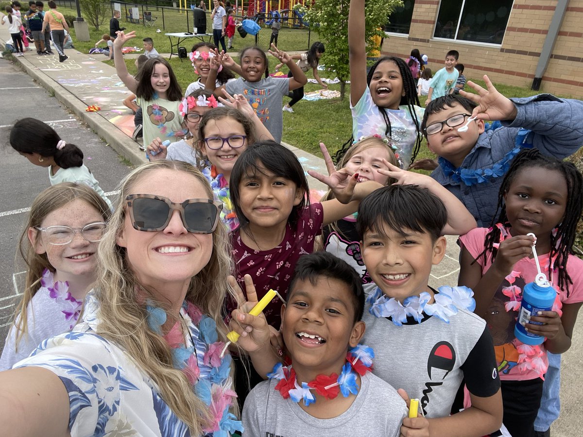 Mrs. Elam tweet media