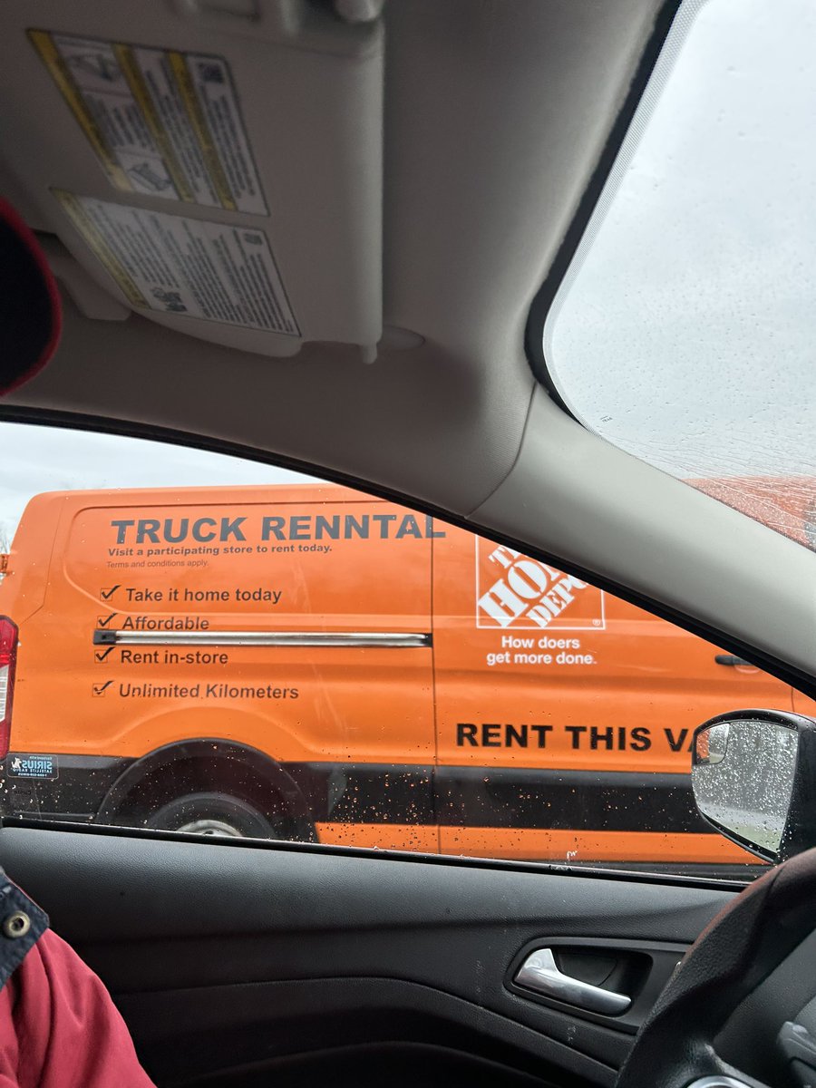 LoriKilmartin's tweet photo. @HomeDepotCanada @HomeDepot   Not sure who details your vehicles BUT this one needs a redo!  Spotted on #416 by Kemptville! #rentalnotrenntal https://t.co/HbLXzT4Yqy