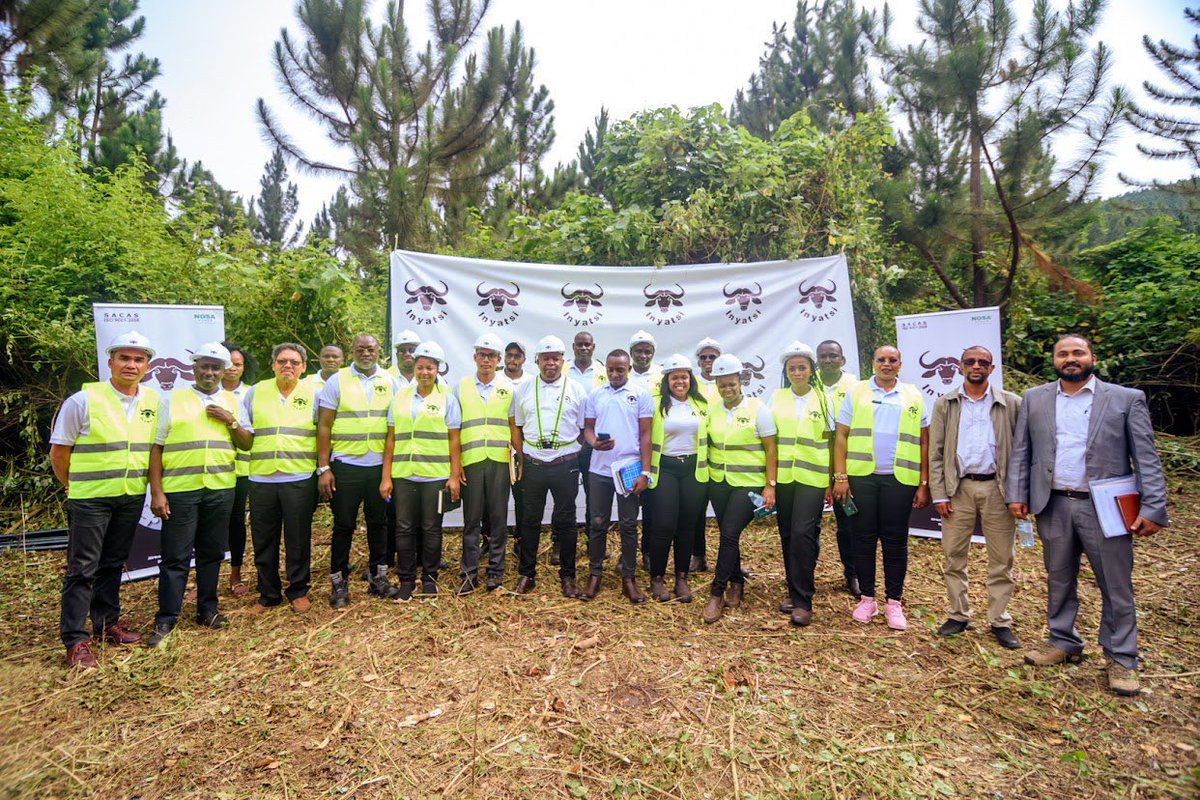 min_waterUg's tweet photo. #MWEworks: @GovUganda through @min_waterUg with financial assistance from @WorldBank is undertaking implementation of the Irrigation for Climate Resilience Project (ICRP). @KagutaMuseveni @MamaMabira @okidi64 @MAAIF_Uganda @pwatchug @UgandaMediaCent @MosesWatasa @Inyatsi https://t.co/1MoFNqZmEi