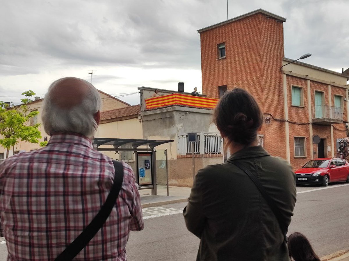 comudelleida's tweet photo. 🔊@ramolins , pregoner de la #FestaMajor de #Mangraners, enceta les festes reivindicant polítiques públiques i acció veïnal per uns Mangraners TOP‼️
👏👏👏

✍️✍️(rebut, per la part que ens toca) https://t.co/T3brCKym4v