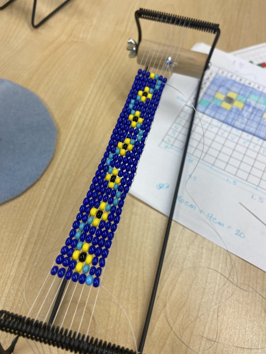 PavWander's tweet image. Today at the Indigenous Math Conference at @LakeheadOrillia we learned how to loom these beautiful bracelets. 

Working with community partners to tie in cultural practices with intermediate &amp;amp; senior coding &amp;amp; proportional reasoning was a beautiful connection.

#IKMath2023 💙🖤💛