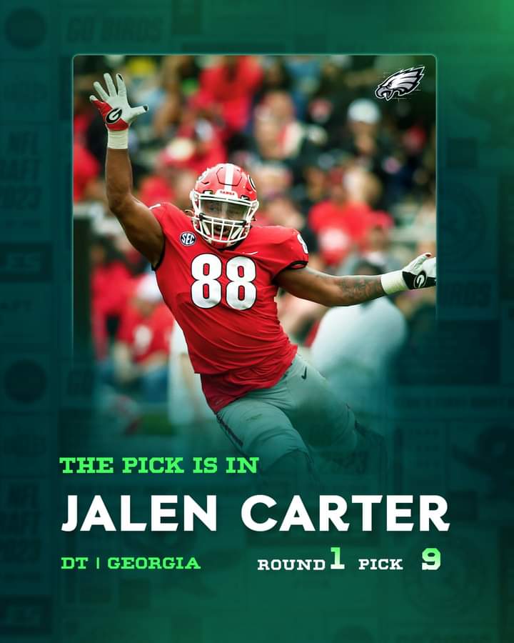 OuttaPocket32's tweet photo. The new Eagles squad looks poised to make another run at it #SuperBowlCONTENDERS #eaglesgang #Birdgang🦅 💯 #EaglesNation #FlyEaglesFly #NFLDraft #PhiladelphiaEaglesDraft https://t.co/FITj5KxzOi