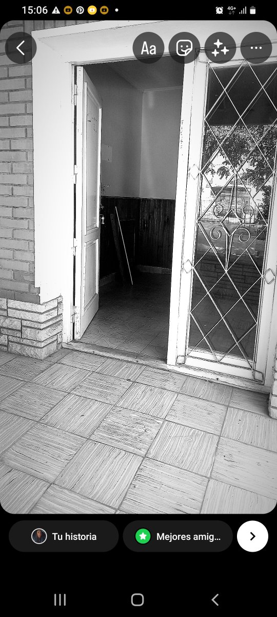 BeiMarOk's tweet photo. Se cierran las puertas y ahí dentro quedan miles de recuerdos vividos. Hasta siempre! Llegó a su fin 🏚. 
Y colorin,colorado, esta puerta se ha cerrado. https://t.co/jXSwqD13Ab