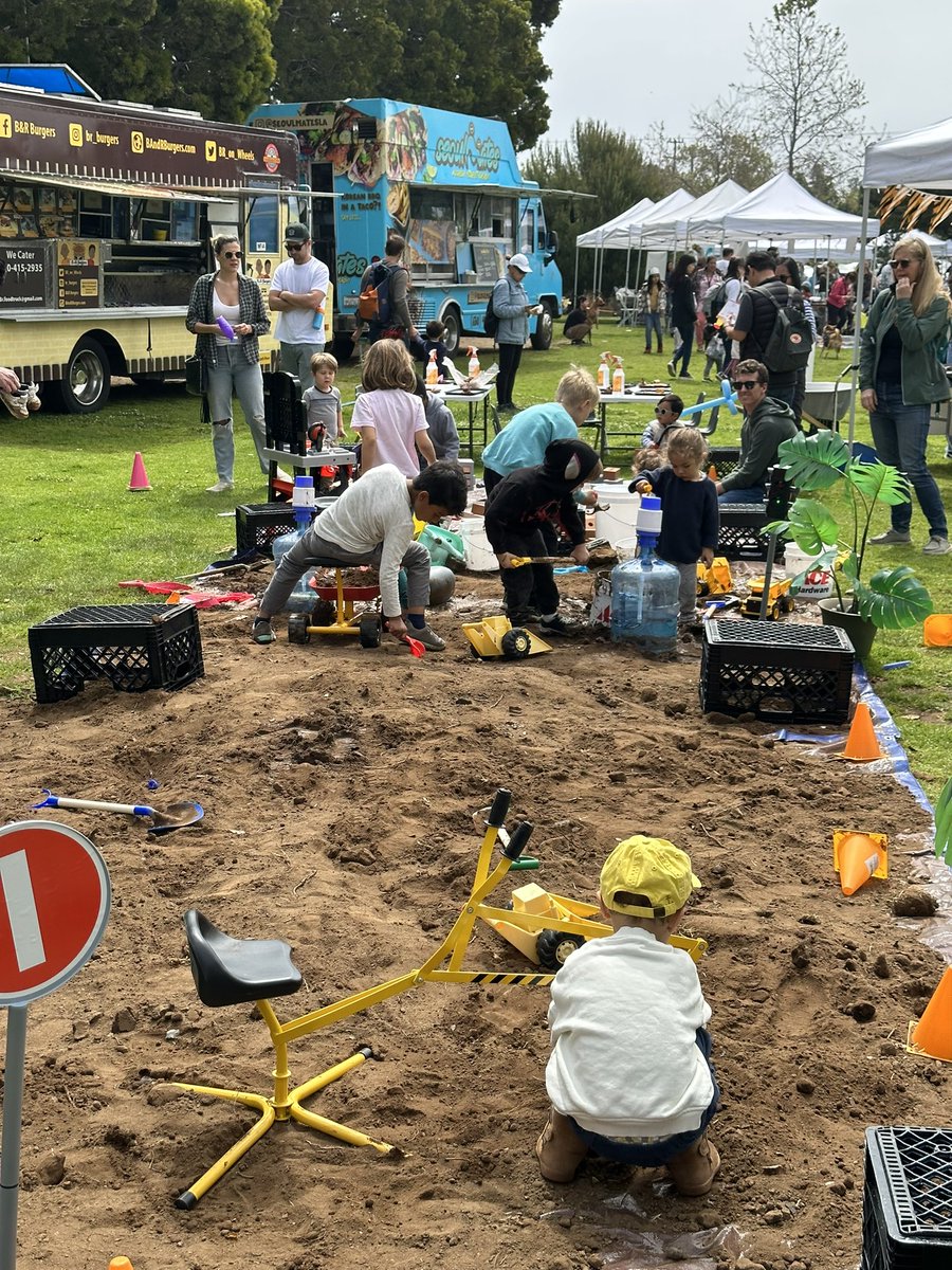 Airport2Park's tweet image. Going on NOW Saturday until 2pm! Annual Arts &amp;amp; Literacy Festival. Virginia Avenue Park, Santa Monica, Storytime Stage, music, dance and more. #ParksAreEssential #ParksAreForEveryone #MoreParks