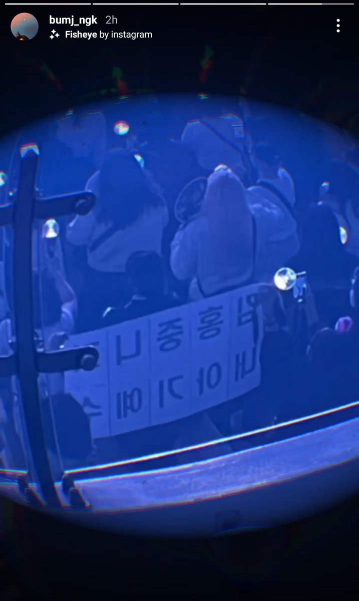 vasilissaadair's tweet photo. bumjoong came to the concert and he took a pic of a banner saying: "kim hongjoong you're my baby jesus"

i knew a brother when i see one 💀💀💀 https://t.co/Lh1IXRQOJV
