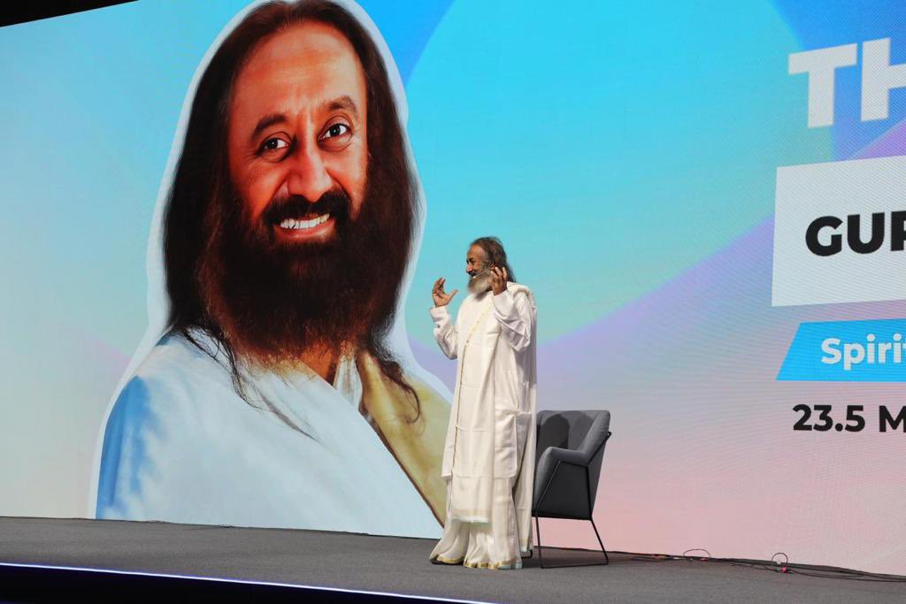 Gurudev's tweet photo. Meditation can enhance creativity and help overcome creator burnout. Addressed content creators, entrepreneurs, and creative professionals from across the globe, at the #NasSummit in Dubai. https://t.co/vEuU3fRvSa