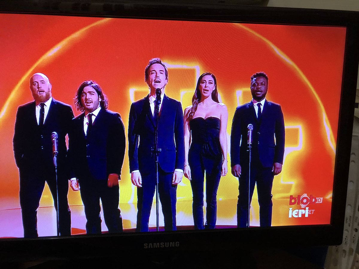 petronillarusso's tweet image. @BlobRai3 #blobremix #blobieri e qsto il fiore del partigiano🎶