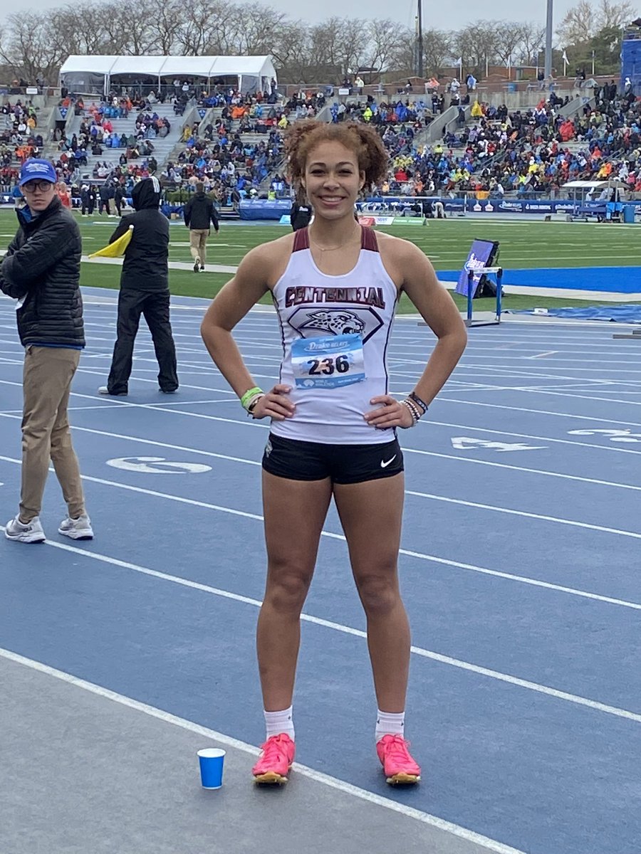 🚨 School Record 🚨 
Congrats to Kylin Smith for improving on her school record in the 400H and finishing 8th place with a time of 1:04.59!