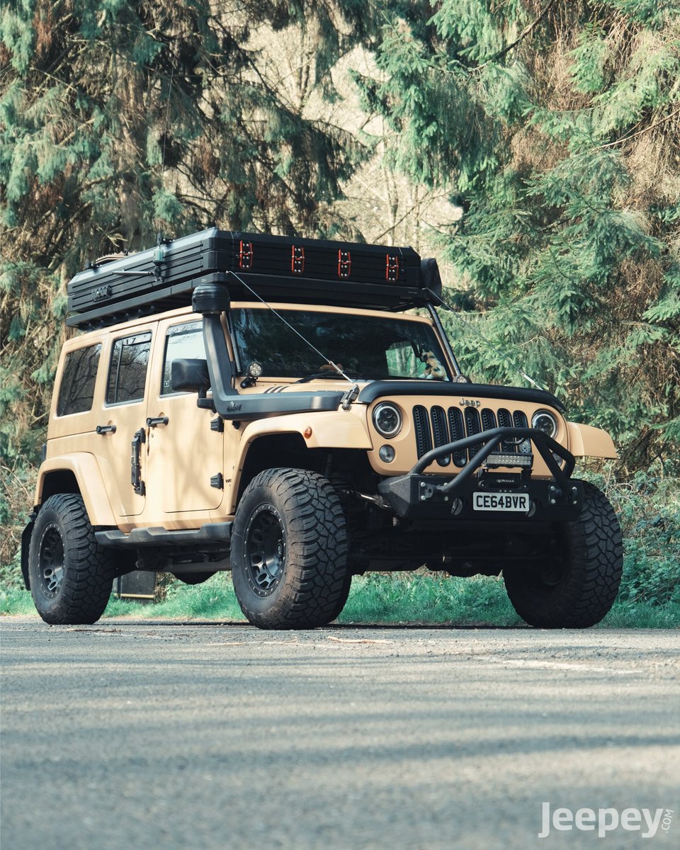 jeepeycom's tweet photo. JK 2.8 CRD gets a Yukon 4.10 ratio axle regear with front and rear ARB diff locks, front axle truss &amp; gussets, ARB underseat compressor. Teraflex HD ball joints and Chromolly shafts. 

#wrangler #yukongearandaxle #arblockers #jeepjk #jkusquad #jeepey #jeepuk https://t.co/PDQgVLMB1O