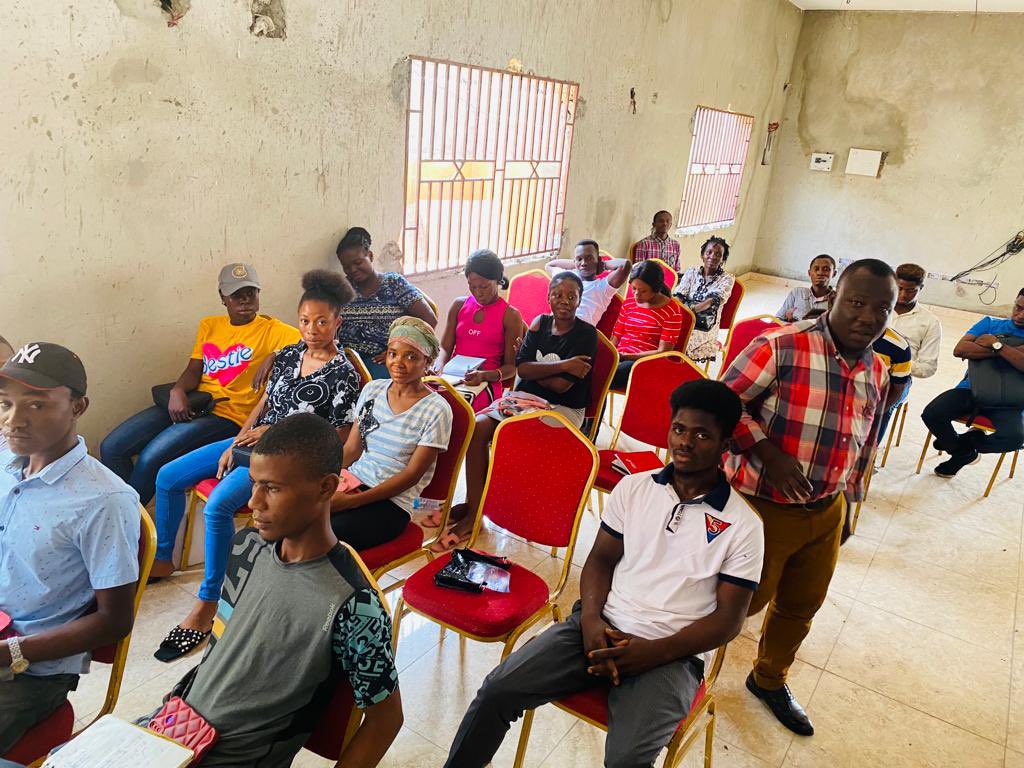 Mrcgsl's tweet photo. Three journalists who benefited from the #Masterclass training on Fact-checking and verification which was organized by @Mrcgsl &amp; @AfricaCheck with support from @NEDemocracy, today held same session with a congregation in #Freetown to help them curb fake news. 
#MatterOfFact https://t.co/GSu1mBqX5R