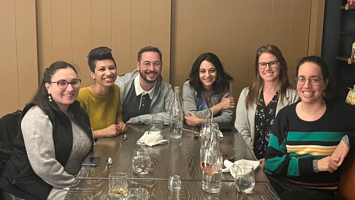 Our fantastic current and future Stanford Peds ID fellows united over dinner 🤩🤩🤩 such a great crew!