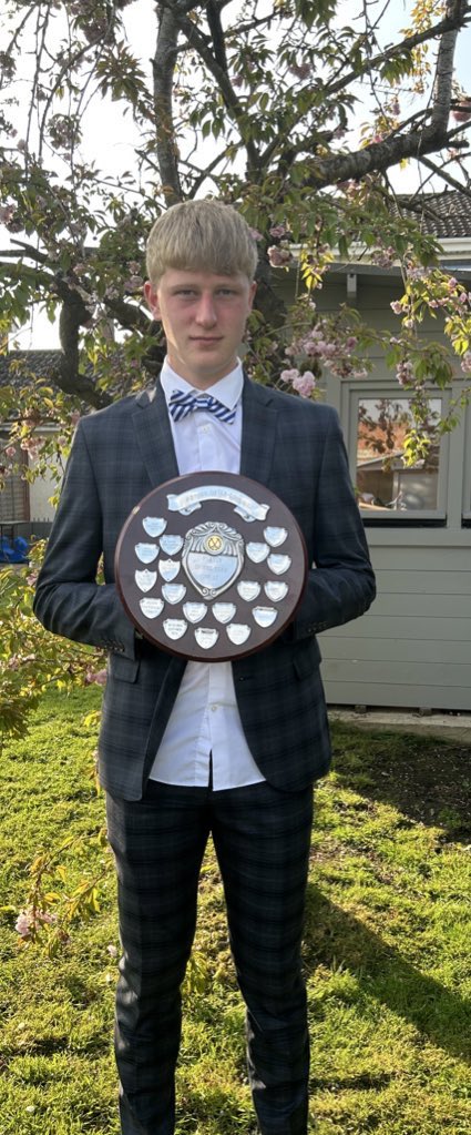 AllyBryson1's tweet photo. Proud mum 💕
Wotton Mens 1s player of the season @wottonhockey @ScottishHockey 🏑🏴󠁧󠁢󠁳󠁣󠁴󠁿 https://t.co/1o7Hc44MRO