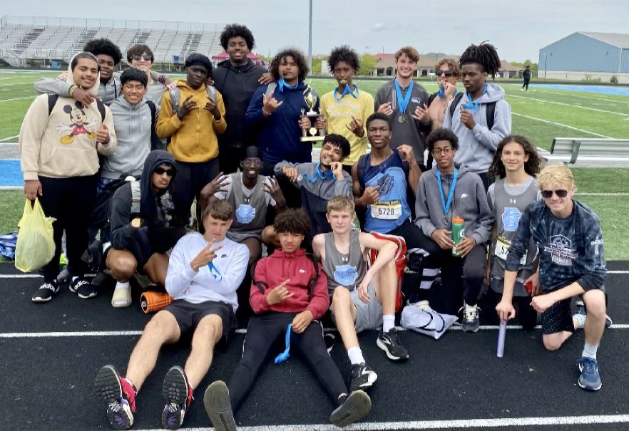 BooneCoRebels's tweet photo. #BoysTrack finished 2nd at the Boone County Invitational. Gold medal performances from senior Yusuf Abuukar (110m & 300m hurdles), 4x100m relay (seniors Noah Haynes, Brayden McCarty, Tyler Whipple, and junior Kaleb Byndon) and junior Jamar Hocker (shot put). https://t.co/wps3KickUS