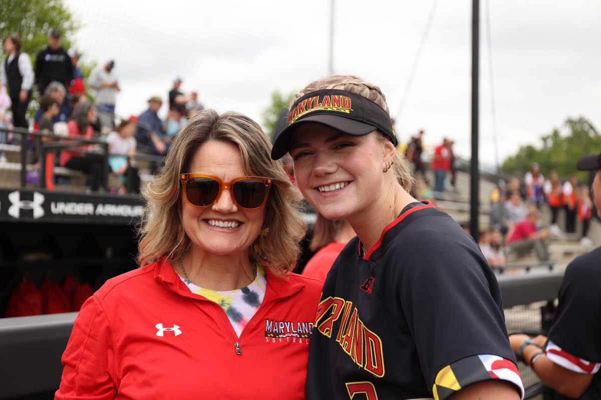 All love for our seniors and their moms ❤️