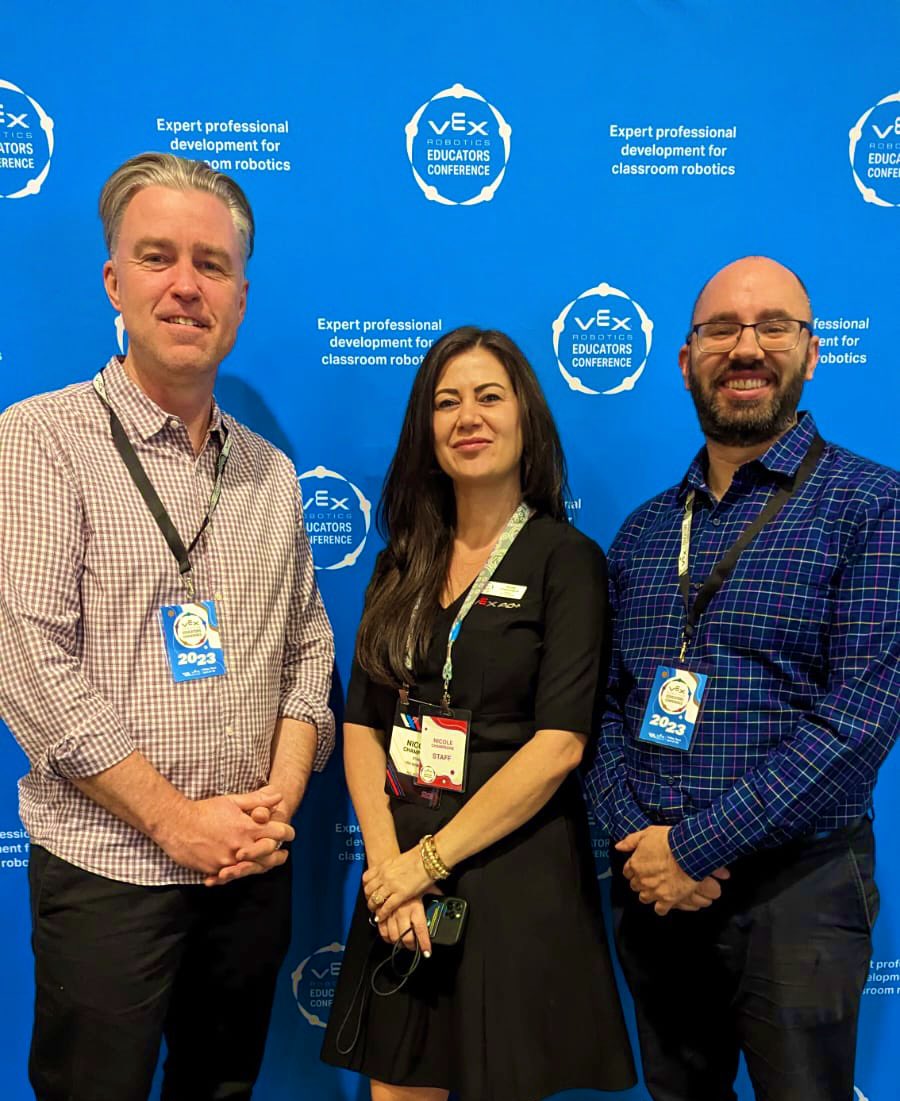 Nicole Champagne #VEXConference tweet media