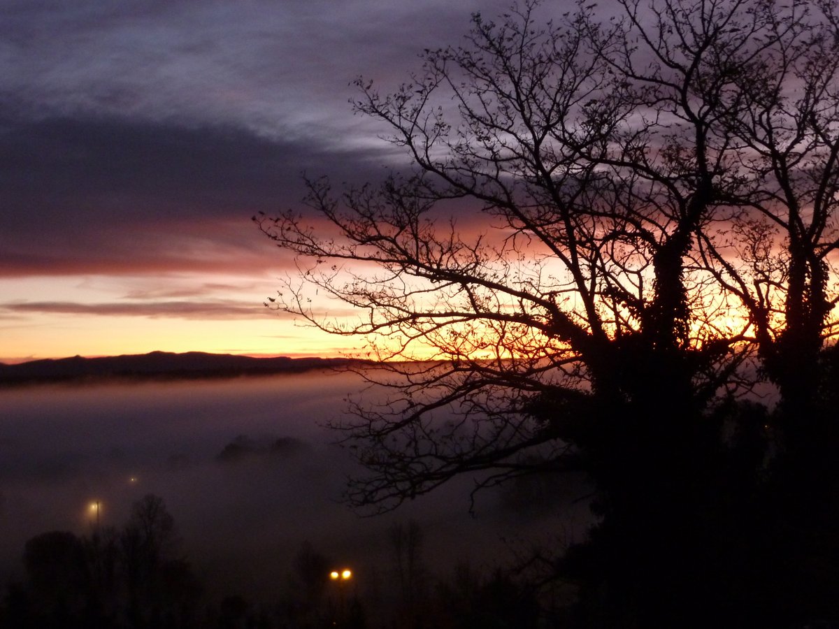 MRoffinella's tweet photo. @TheSneakyLens #SUNSET
#France #HautVar
#MartineRoffinella https://t.co/keuiZjnBKR