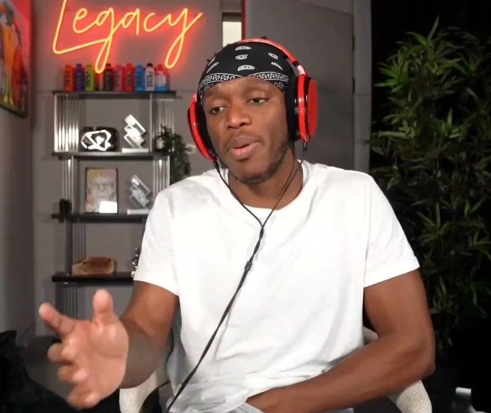 SureshEmil's tweet photo. @KSI Bro thinks he's bog https://t.co/dV1VwD8AHD