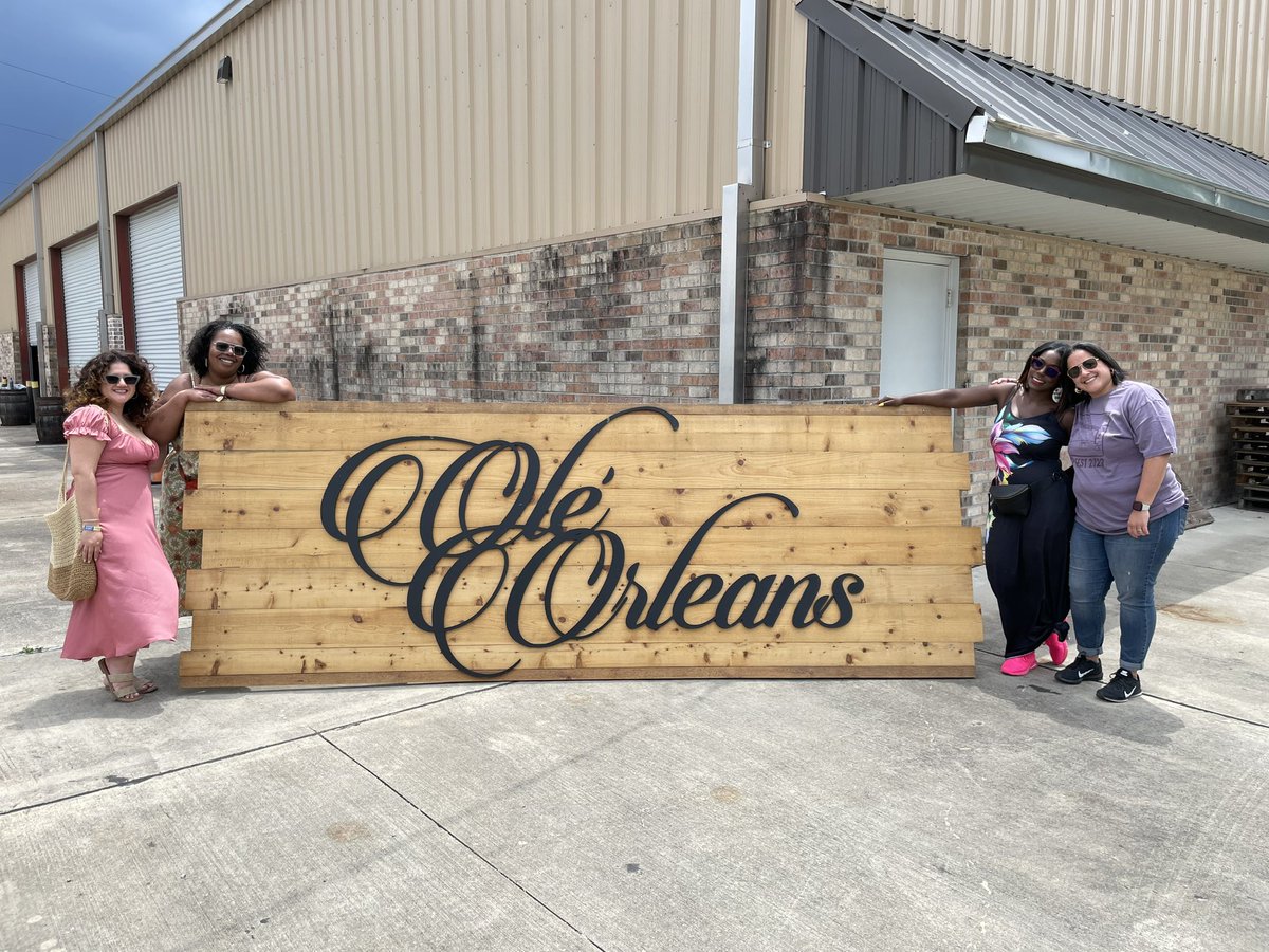 42Dubb_'s tweet photo. I love this wine shit 🍷🎯😜 @OleOrleans https://t.co/j83fywbdBK