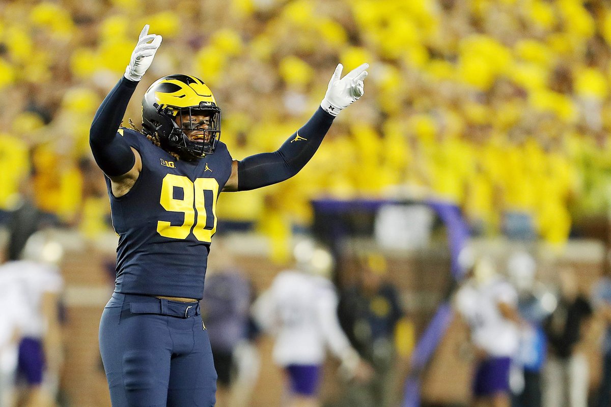 Mike Morris is the selection in round 5, pick 151. 

Let's all welcome the DE out of Michigan to the Seattle #Seahawks 

#GoHawks