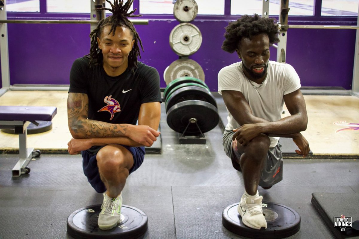 MVC Men’s Basketball tweet media