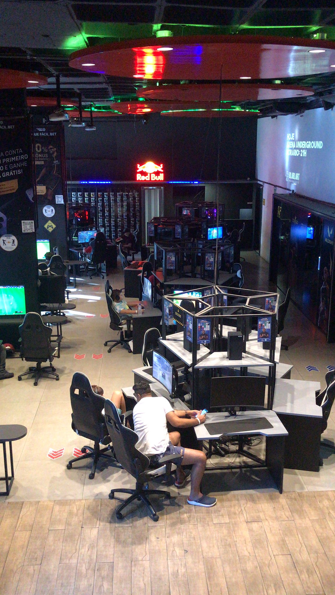 Arena Jogue Fácil chega ao CS:GO com gaming house em João Pessoa e