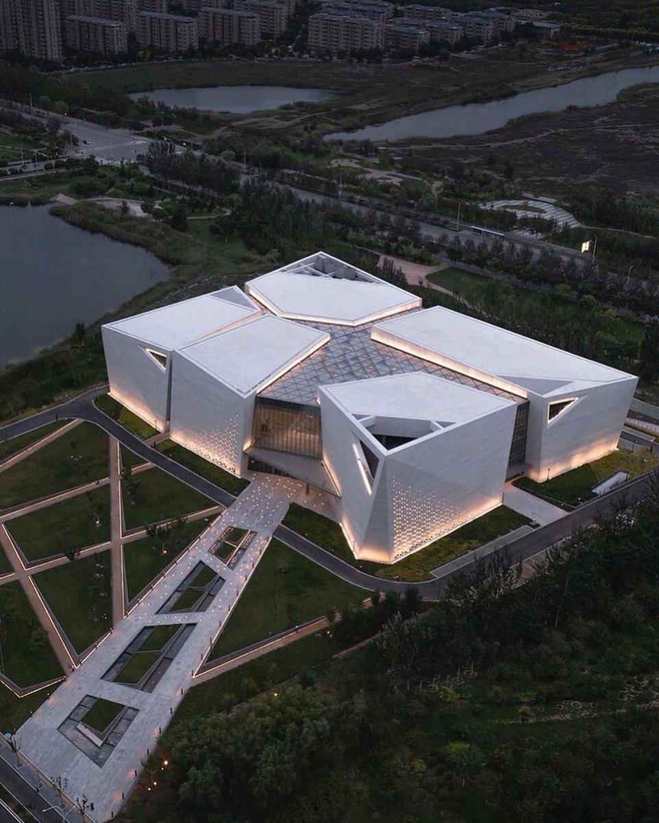 parametricarch's tweet photo. The Ningxia Art Museum, designed by CCTN Design, is a futuristic cultural landmark located in Yinchuan, China. The structure's fluid and dynamic form integrates traditional elements with a modern architectural language. Its unique facade, inspired by the local landscape, reflects the region's cultural history and geological features. The museum boasts an innovative, energy-efficient design that incorporates natural light, reducing the need for artificial lighting, and features various exhibition spaces, education centers, and art studios.

📸 Basic Studio

#parametricarchitecture #parametricdesign #china #computationaldesign #masterpaln #culturalcenter