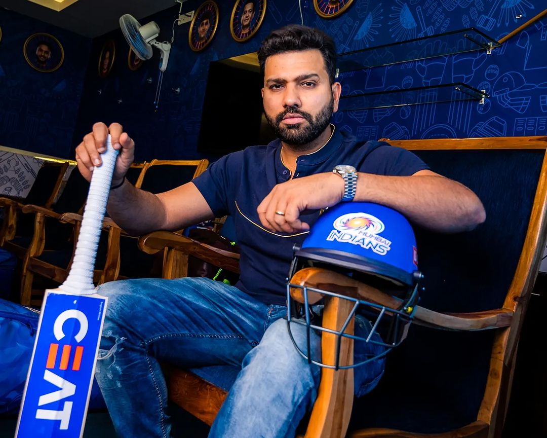 im_uramesh's tweet photo. Happy Birthday @ImRo45 
#MumbaiIndians 
#TeamIndia #captain https://t.co/EvP3ZWKGPM