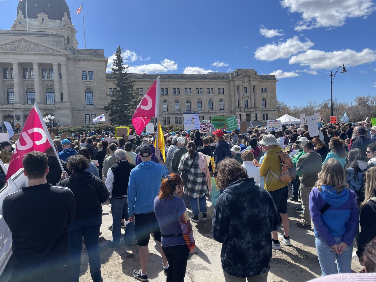 TLCPenn's tweet photo. “It feels like they (the gov) don’t care.” Grade 11 student in Regina. 
#nomorecuts #makesomenoise https://t.co/TOzpuqwftW