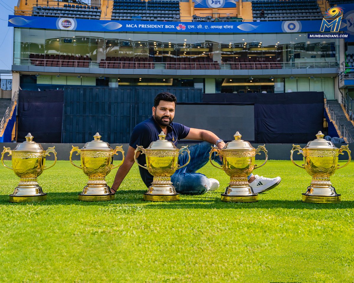 saitejsachinist's tweet photo. Happy Birthday Rohit @ImRo45
#Raiseabovehate #HappyBirthdayRohit #Happybirthdayhitman #Rohit https://t.co/frRfzGSN26