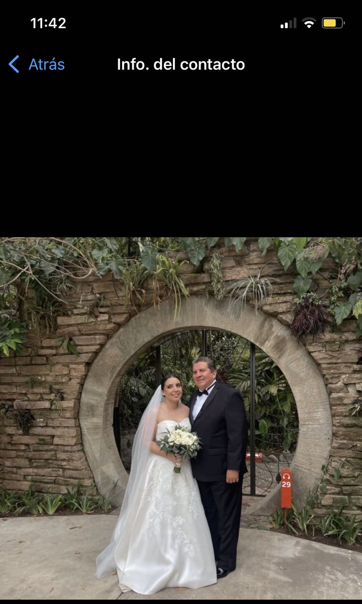 Lilicabanillas's tweet photo. Mi papá tenía como 5 años con la misma foto en WhatsApp y la acaba de cambiar por esta🥲🥰🥰 https://t.co/Y74uxfX4Zt