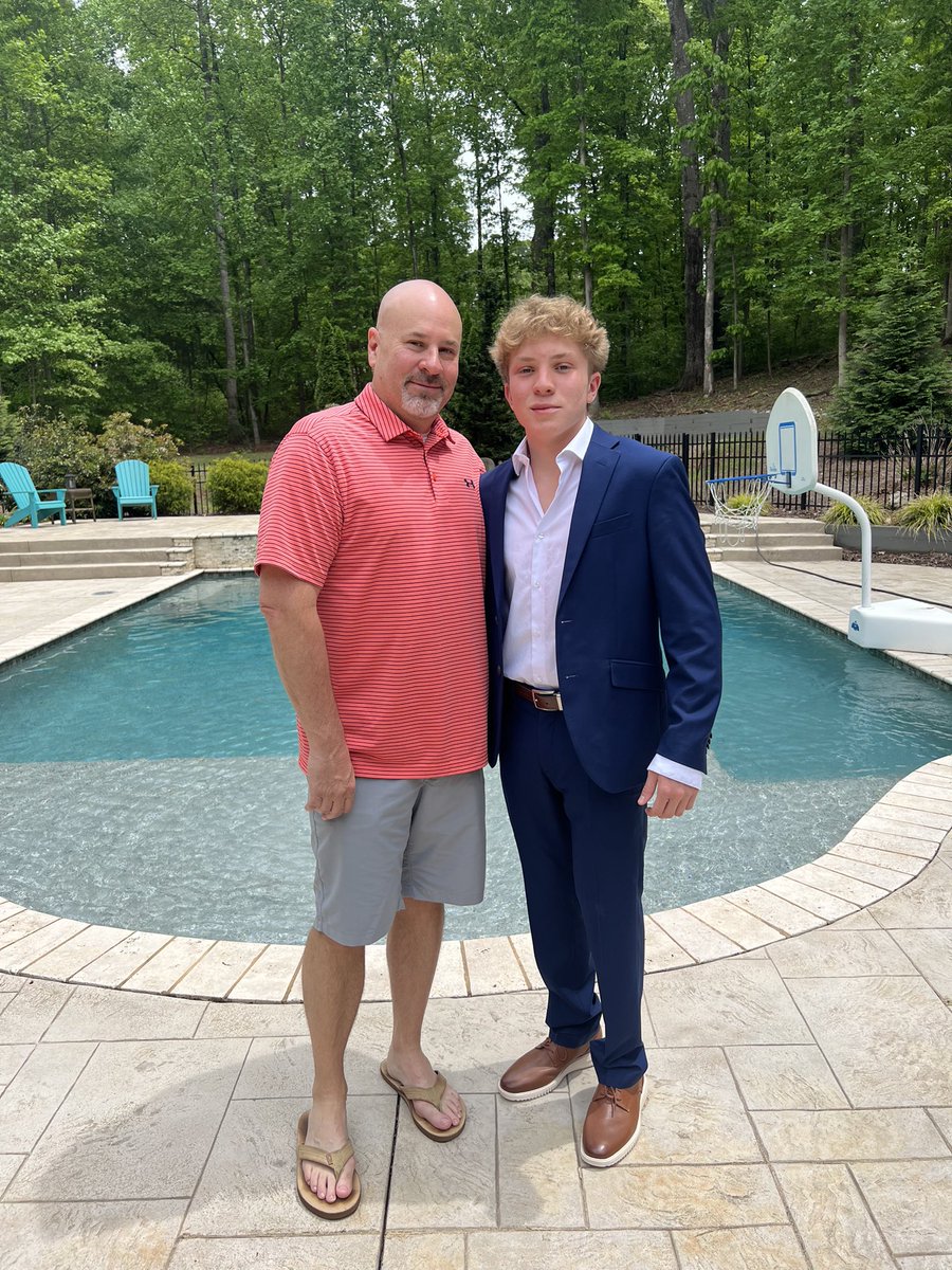 ChickKazienko's tweet photo. Prom for these 2 studs @KazienkoTucker @KazienkoTurtle https://t.co/x5EdTCqsC7