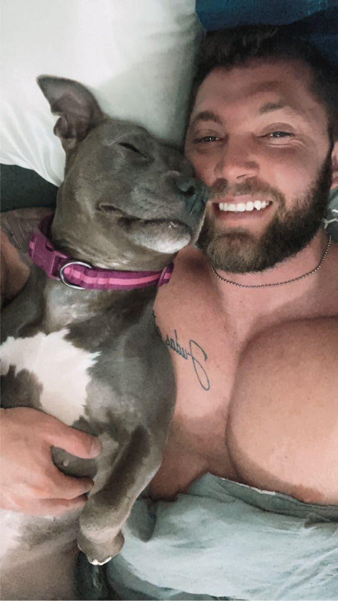 Ryan_will_'s tweet photo. My best friend😘😘😘 https://t.co/qIb1SemxBE