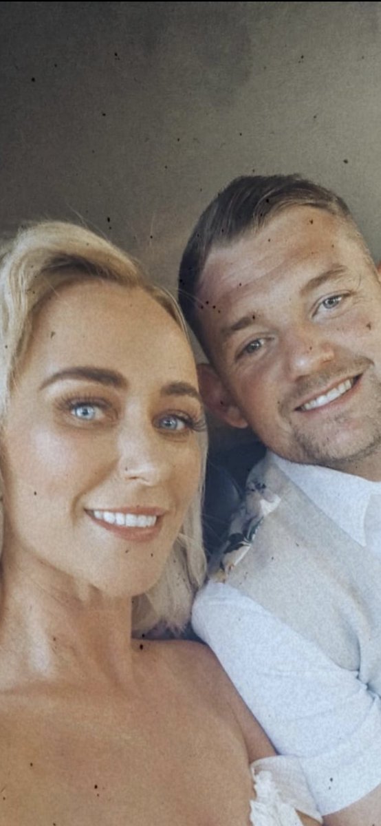 👰‍♀️🤵💒