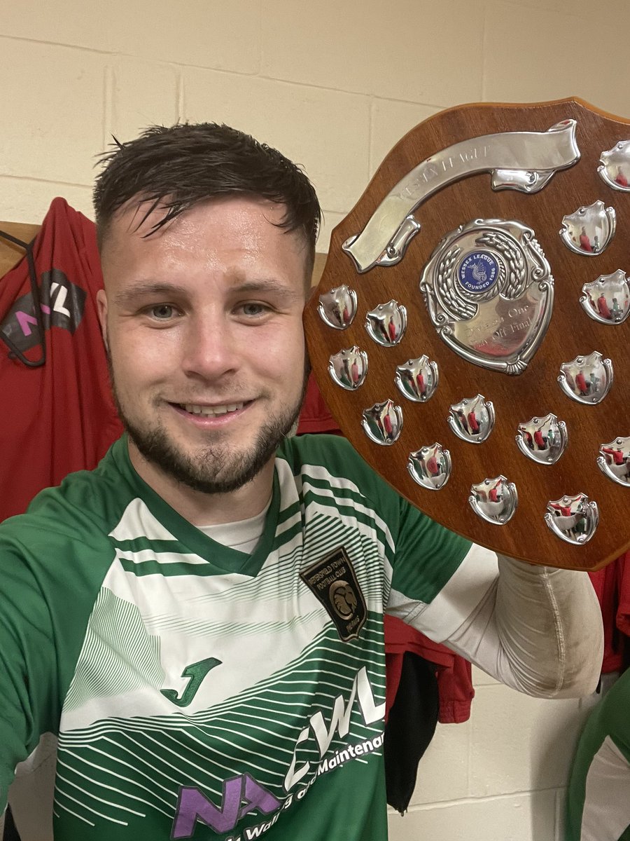 Zak_Sharp3's tweet photo. To the team that said we would finish mid table @Andovertownfc. To the team that celebrated like they won the league when they beat us @DowntonFC. And to everyone that doubted us. This one’s for you WE ARE GOING UP SAY WE ARE GOING UP. https://t.co/Czrdzh267y