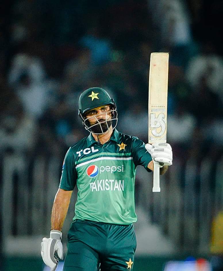 Class at the start, complete control in the middle, utter domination at the end. Maza aa gya, Fakhar e Pakistan! ☝