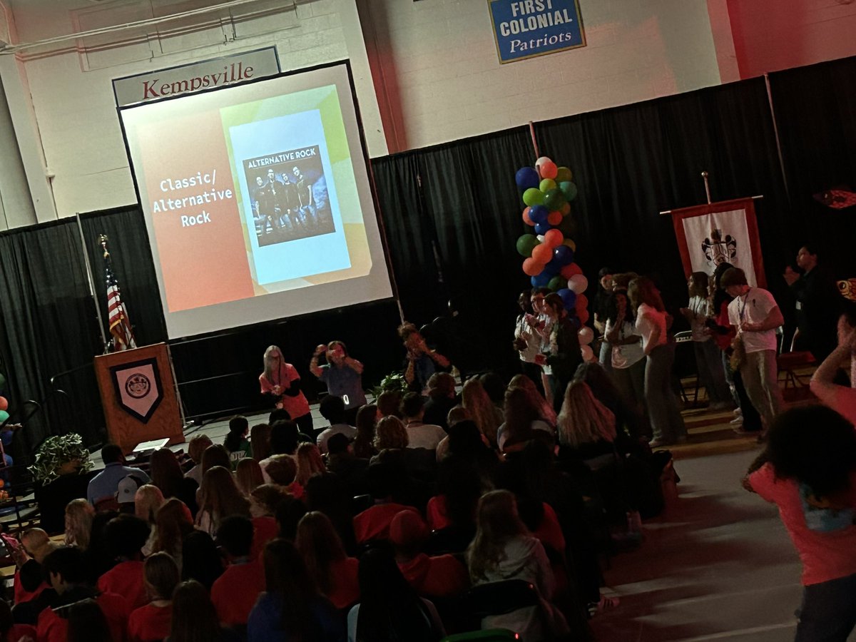 VHSLSLC2023's tweet photo. We closed up the day with a spirit assembly featuring a call and response cheer, the finish the lyrics game, and a dance off! We closed up the conference with traditional spirit wear trade. https://t.co/ogn2pohVRa