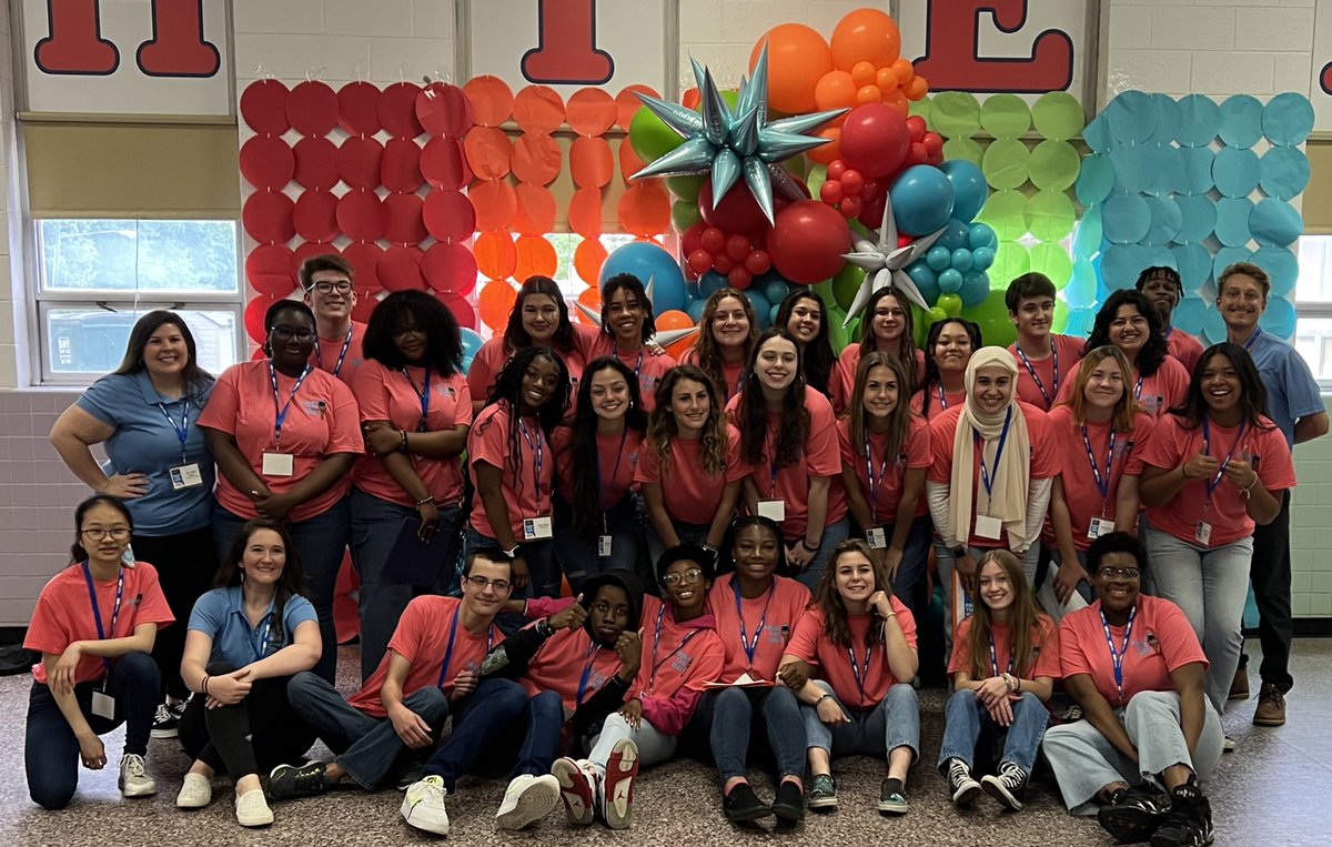 Super proud of the amazing student staff that made #VHSLSLC2023 happen today! Lucky to be one of their advisers. They were a joy to work with 💚🧡💙❤️ #Kempsville #WeAreVBSchools @KHS_Chiefs @VHSLSLC2023