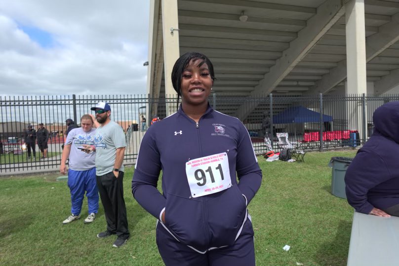 CoachK_Bauer's tweet photo. Region 3-5A finalist Alysse Wilson (soph) exceeded all expectations in her first year competing in track!!
Shot put - 15th
#CatchTheseClaws #GreatDayToBeABobcat https://t.co/1OvLWRrtC2