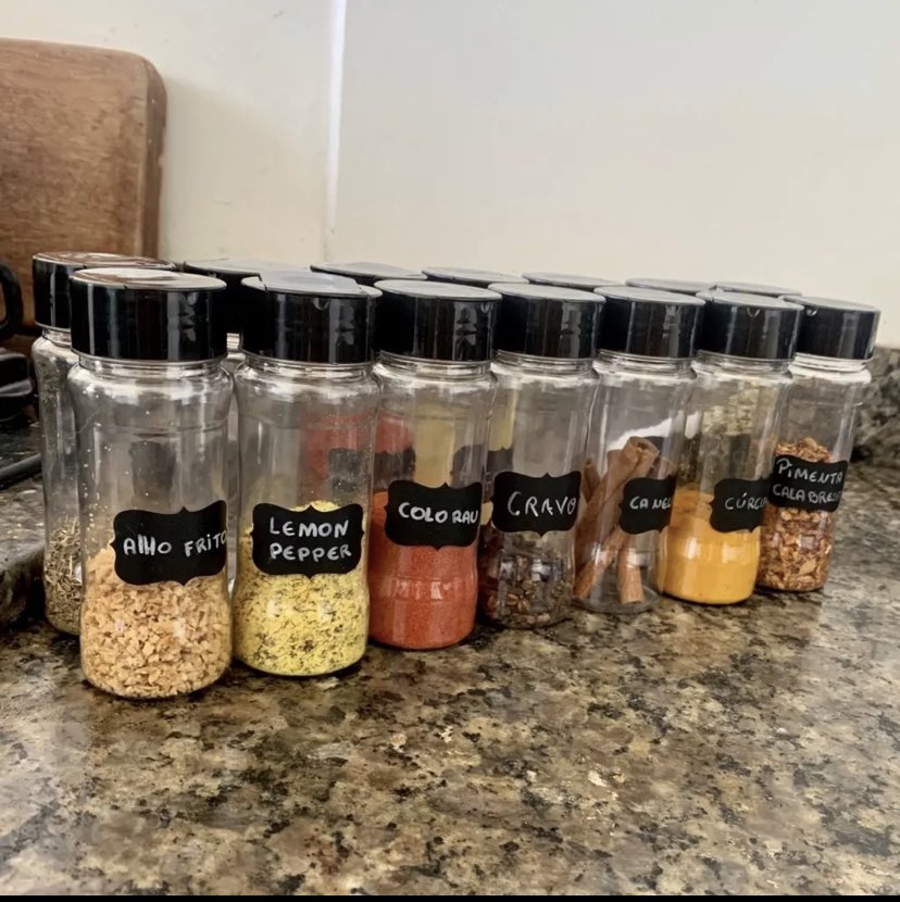 achadinhodasho's tweet photo. KIT de 20 Potes de Tempero Qualidade Premium Envio Imediato! 

R$31,00 - R$69,00. 
https://t.co/hFBGLhXOyD https://t.co/cq06OmCCdQ