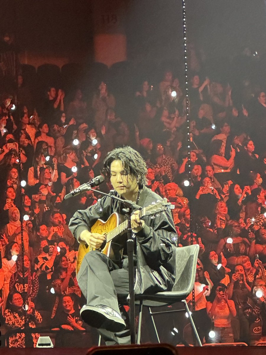 MuchBangtan's tweet photo. @btbtbtsssssss_ Why you calling me out in this 🤣🤣safety first y’all!!!
This was my view after I moved back for reference on how the view was a little farther back on the side https://t.co/A3S8gIr623