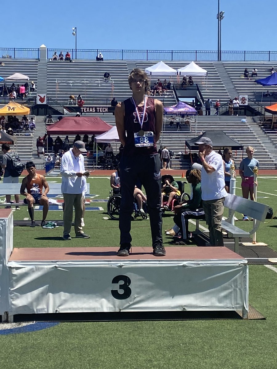 BHS Track and Field tweet media