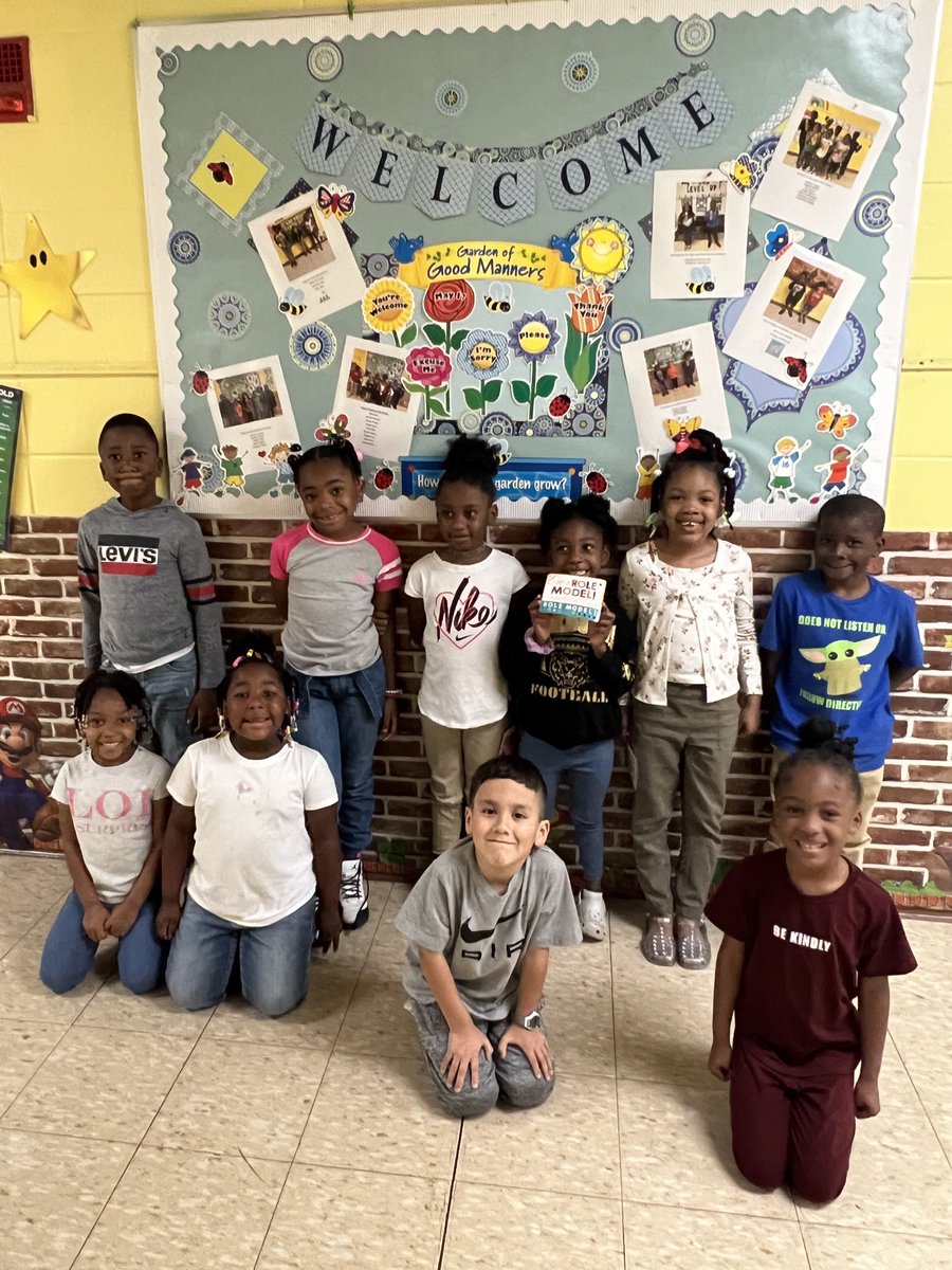 FairElementary's tweet photo. Kindergarten role models #lowrey https://t.co/yvZ2OryWBI