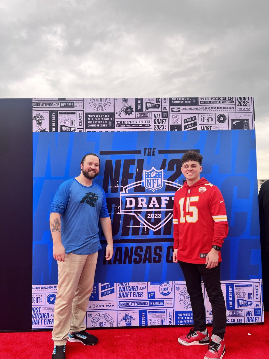 coltonhunter51's tweet photo. I was blessed enough to be able to go to this year's #NFLDraft    . I had to be there to support my @Panthers! I offered them a deal, and they agreed. Can I get some help on these 250 retweets?

This was one of the most exciting experiences of my life! https://t.co/1p854b3JRO