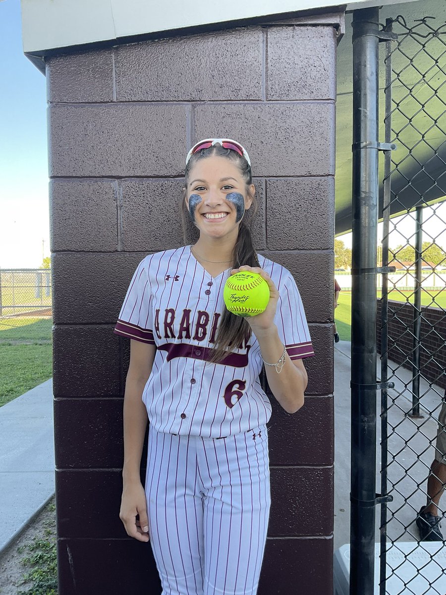 Amazing win for the Arabians taking game 2! Game 3 starts in a bit! Be sure to send words of encouragement to these amazing athletes! Congratulations to Yaya on her homer