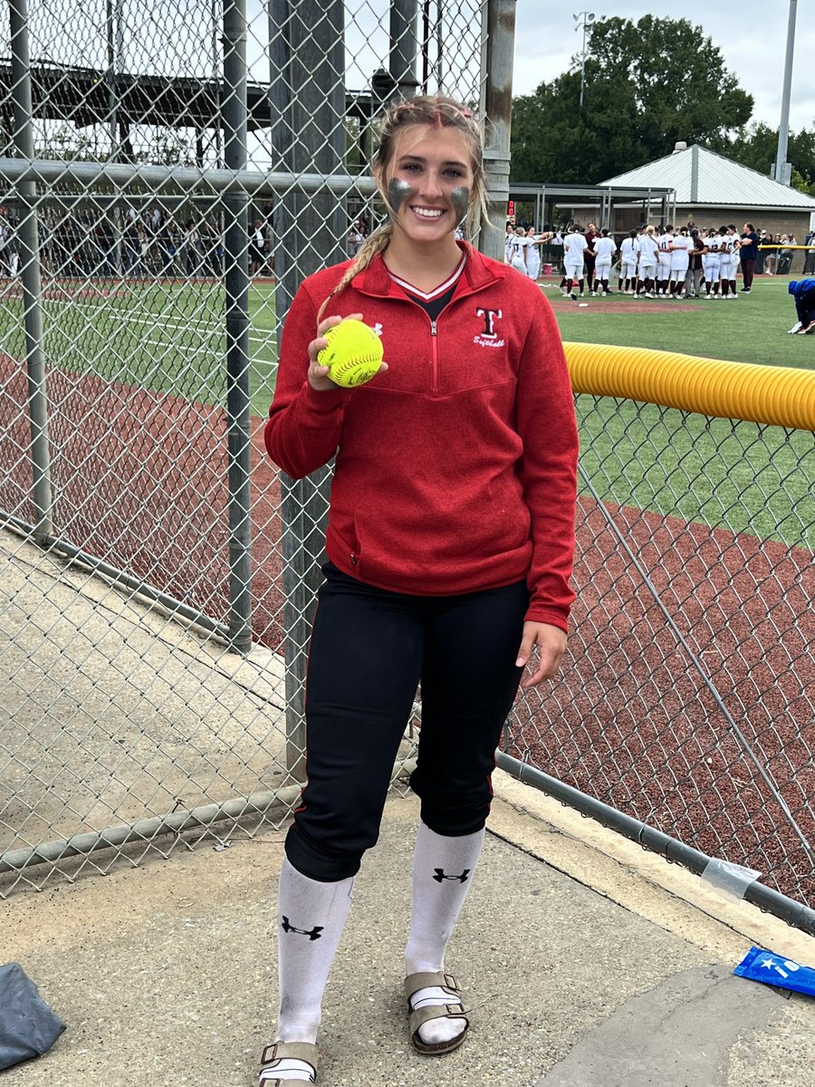 2023 Division I Select State Runner Ups & I hit a home-run during the championship game!! Overall, had a great year!! 🥎 @TiogaSoftball @NataliePooleUSM @IzzyWerdann @BigRockHawk @lavoodooallen