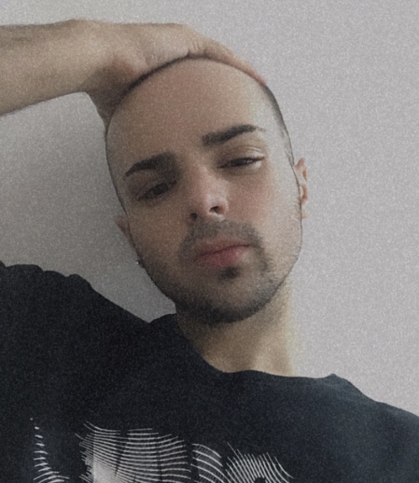 bananirouxd's tweet photo. 22 añitos, no bebo, no fumo, no me drogo, juego al gta cuando puedo y
intento sacarme la pija del culo https://t.co/ZQp8RiRAxg